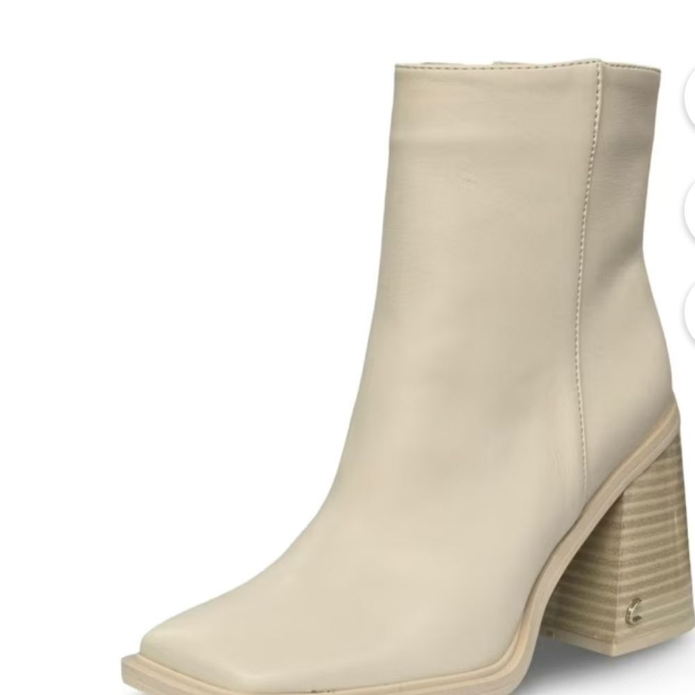 Circus by Sam Edelman Cream Heeled Boots
